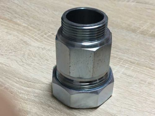 Муфты зажимные наружная резьба кованые корпуса 1/2"; Ду 15; Дн 19,7-21,8 Муфты зажимные наружная резьба кованые корпуса 1/2"; Ду 15; Дн 19,7-21,8